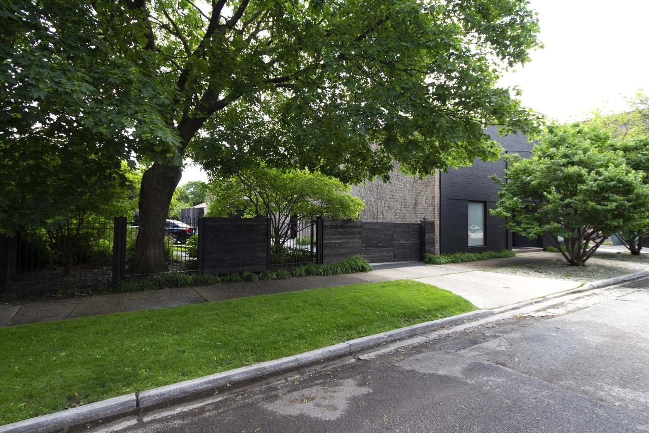 3845 S Winchester Ave., Chicago, IL 60609