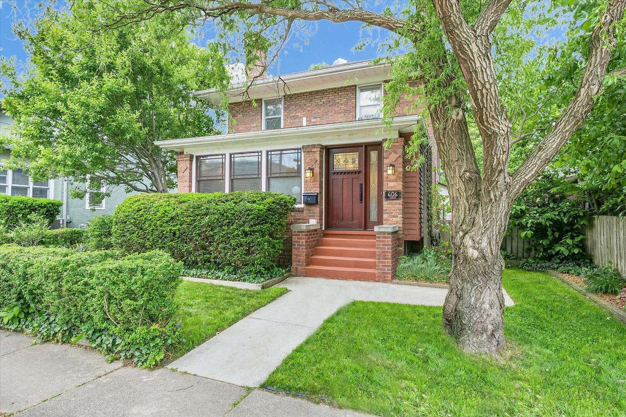 606 S Cedar St., Urbana, IL 61801