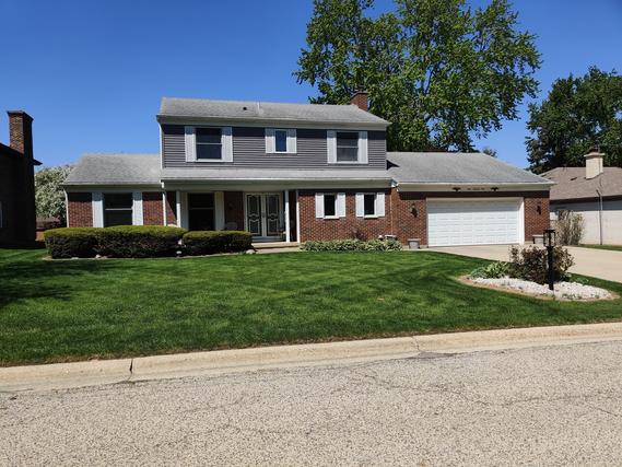 401 N Shepherd Hill Ln., Mchenry, IL 60050
