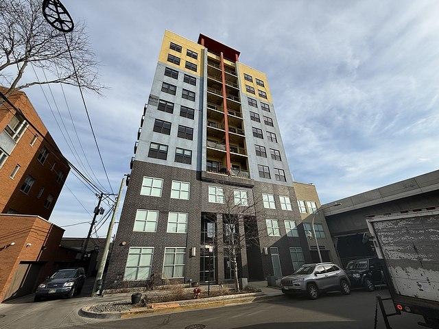 1122 W Catalpa St. #805, Chicago, IL 60640