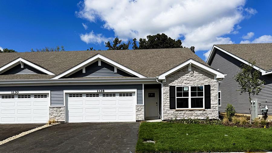 1128 Bluebell Ln., Bartlett, IL 60103
