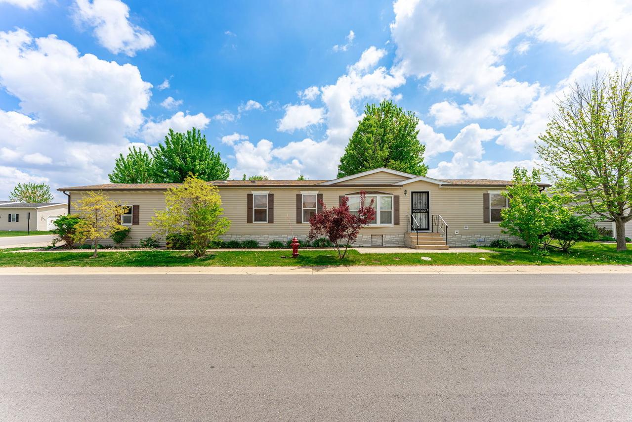 447 Seasons Pkwy., Belvidere, IL 61008