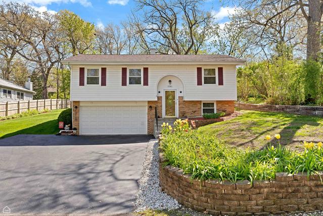 21361 W Arbor Ln., Lake Zurich, IL 60047
