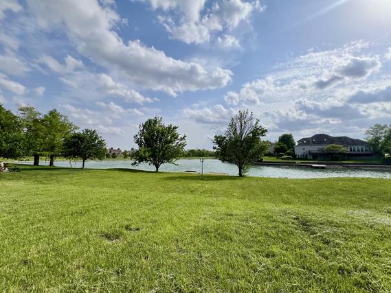 4309 Stonebridge Ct., Champaign, IL 61822