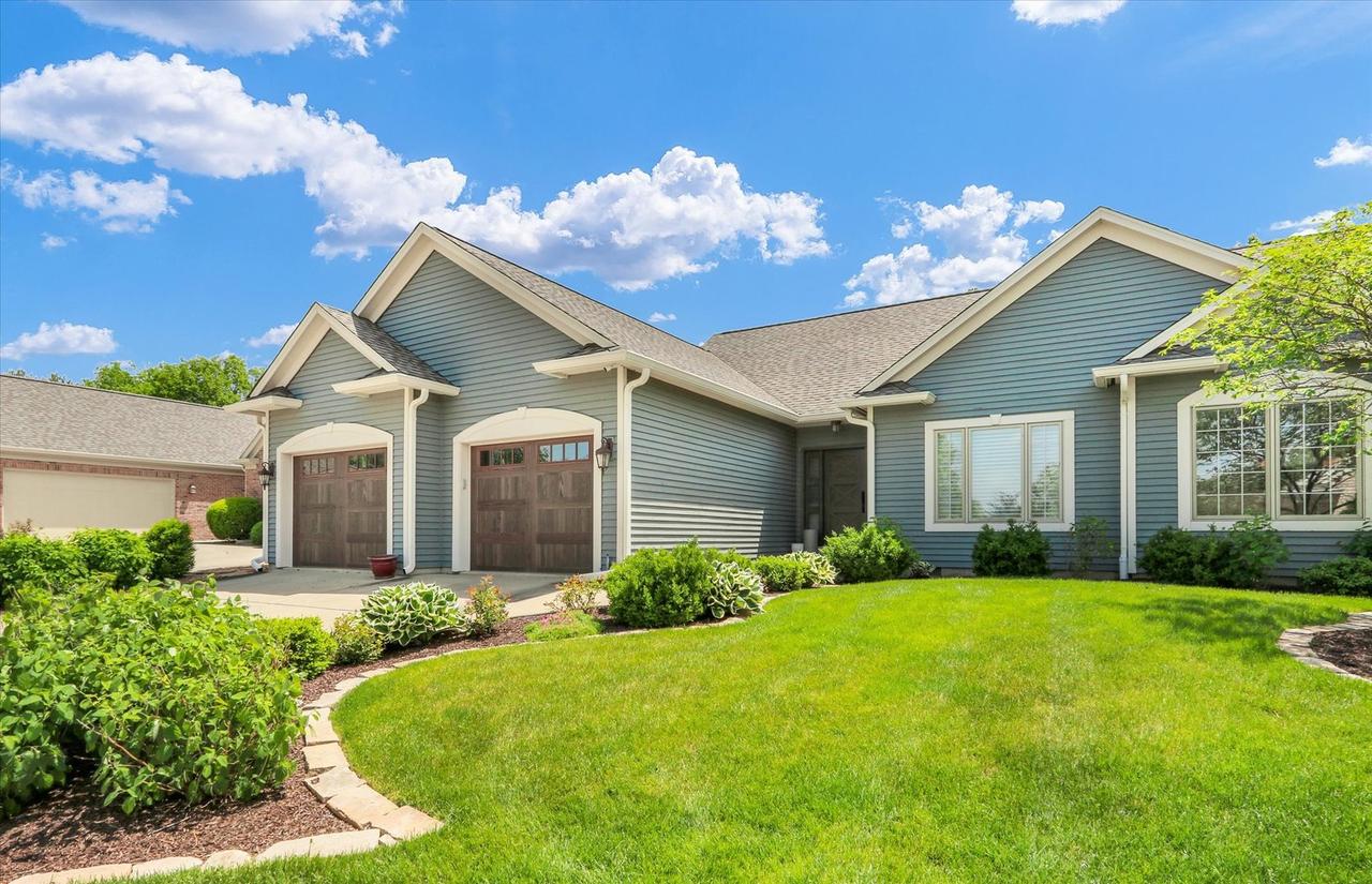 2519 N Prairie Ridge Pl., Champaign, IL 61822