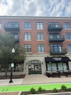 140 S River St. #208, Aurora, IL 60506