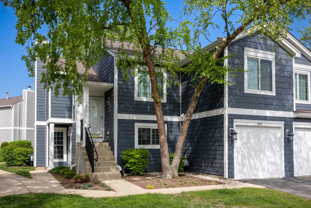 507 Mallard Ct., Schaumburg, IL 60193