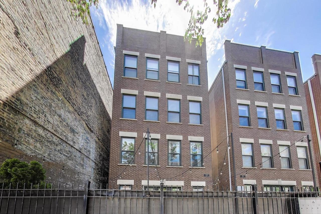 2303 W Chicago Ave. #2, Chicago, IL 60622