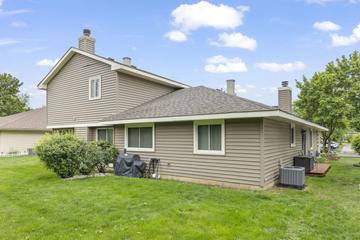 1592 Lighthouse Dr., Naperville, IL 60565