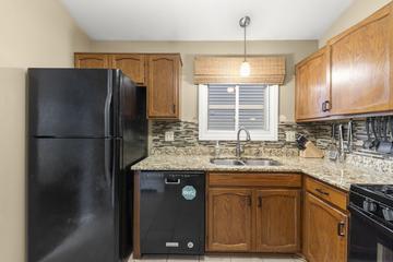 1592 Lighthouse Dr., Naperville, IL 60565