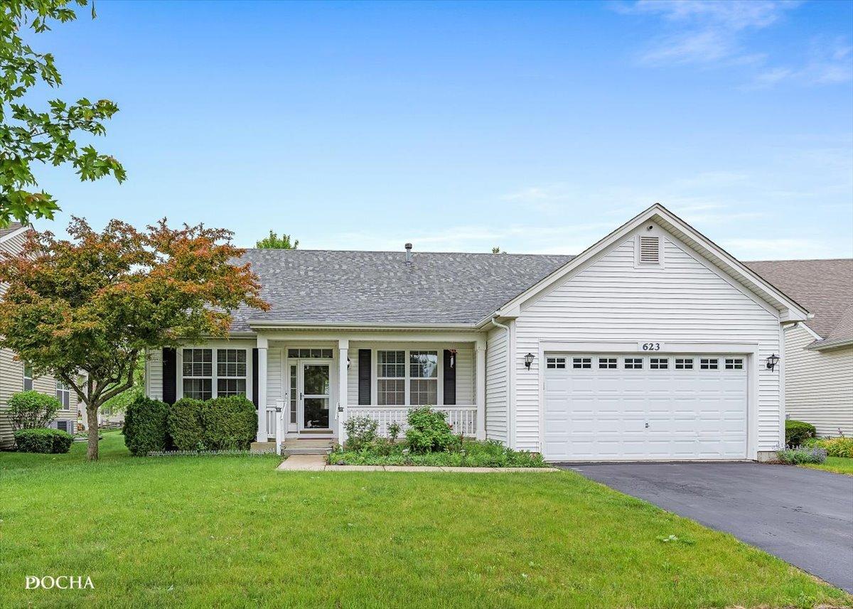 623 Queen Dr., Oswego, IL 60543