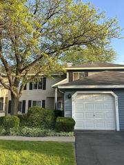 2467 Brunswick Cir. #B2, Woodridge, IL 60517