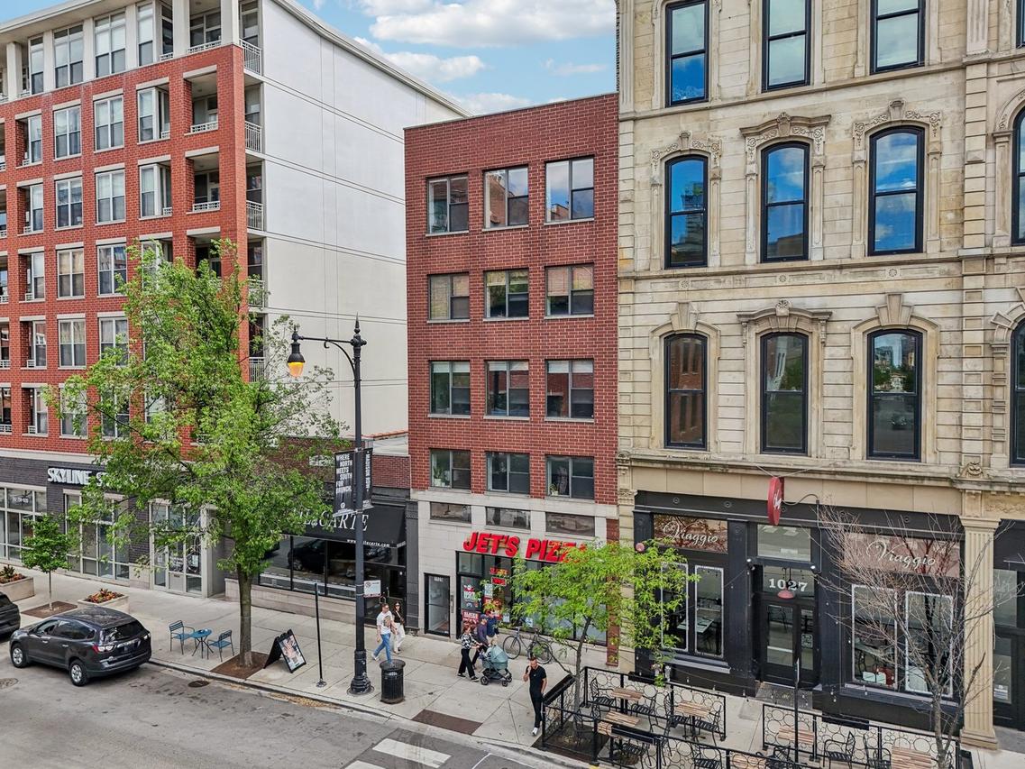 1025 W Madison St. #1, Chicago, IL 60607