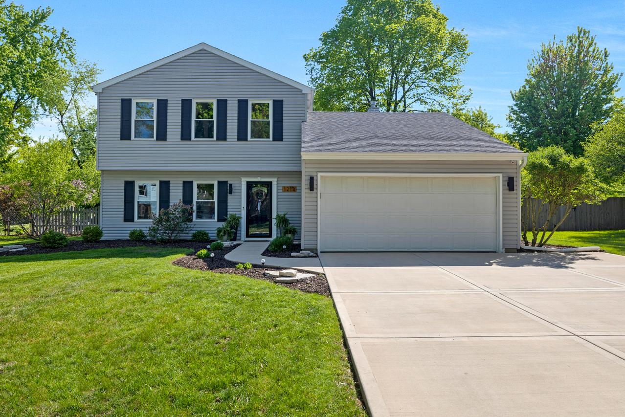 1218 S Appletree Ln., Bartlett, IL 60103