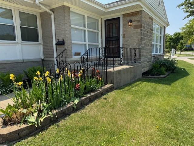 1841 Hawthorne Ave., Westchester, IL 60154