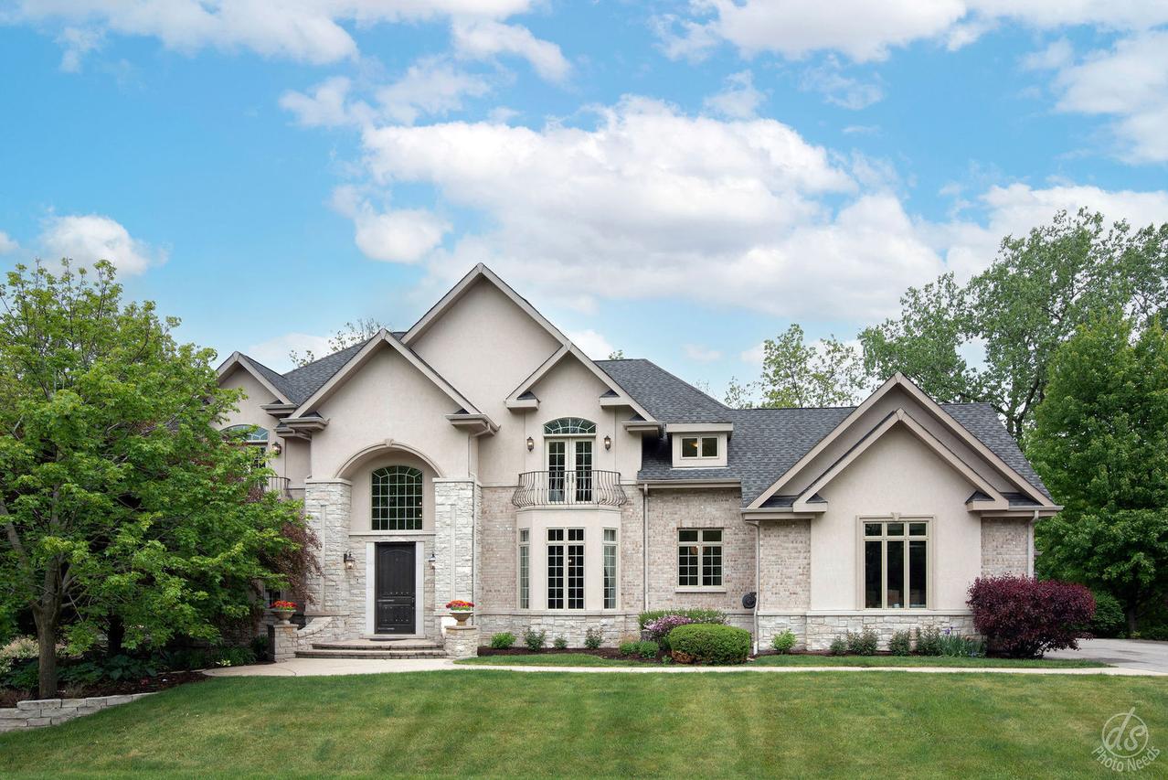 28592 W Park Dr., Barrington, IL 60010