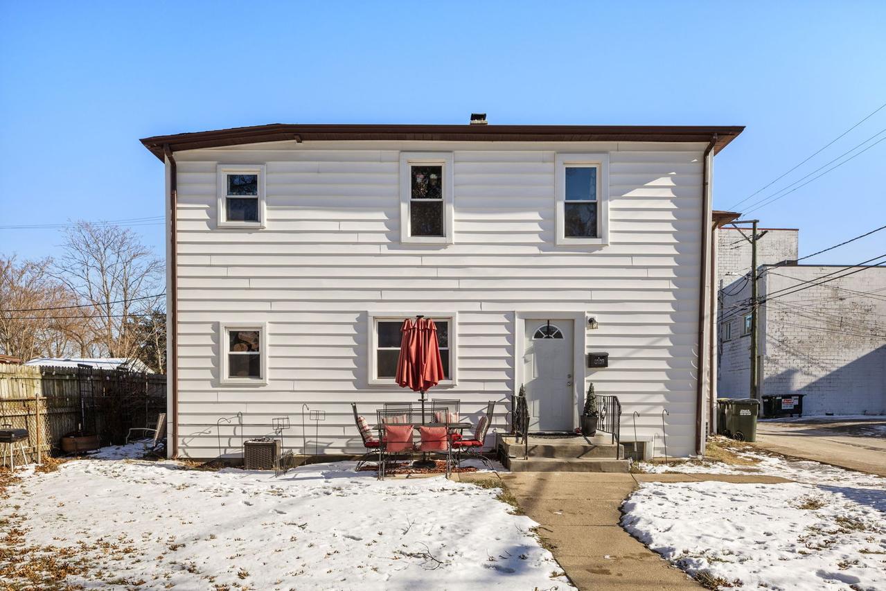 2701 N Hessing St., River Grove, IL 60171