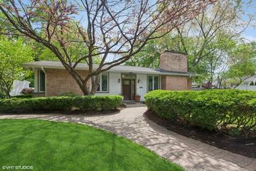 25 S Lincoln Ave., Geneva, IL 60134