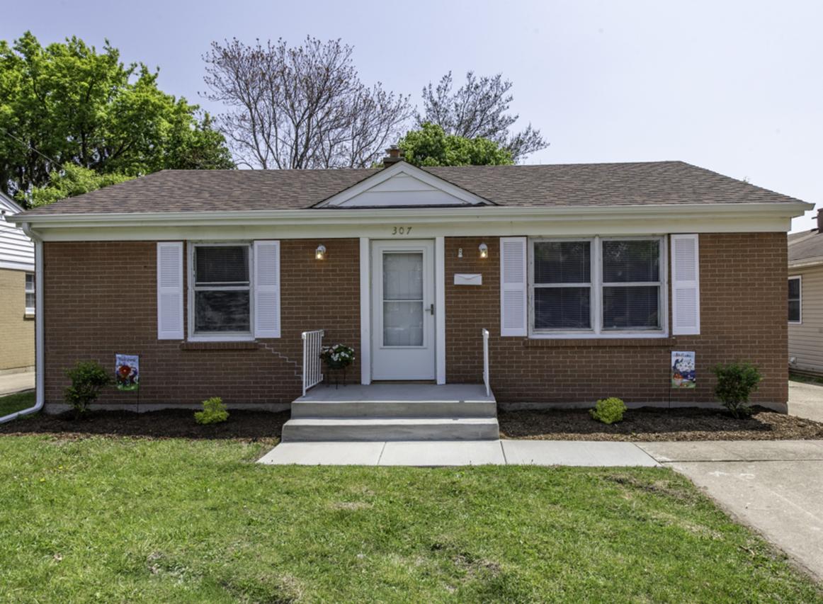 307 N Lewis Ave., Waukegan, IL 60085
