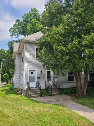 212 11th Ave., Sterling, IL 61081