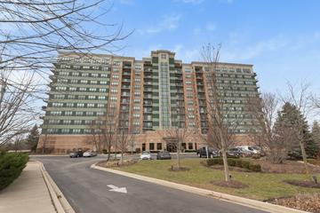6420 Double Eagle Dr. #512, Woodridge, IL 60517