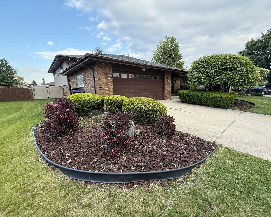 15565 Hollyhock Ct., Orland Park, IL 60462