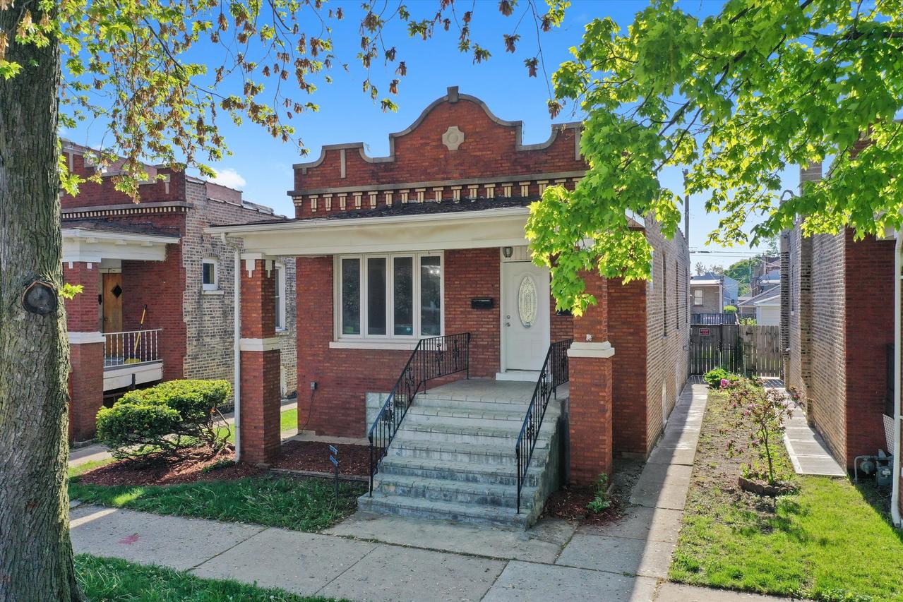 1322 S 61st Ct., Cicero, IL 60804