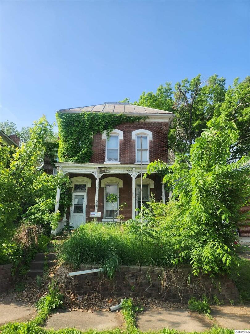 522 Adams St., Quincy, IL 62301