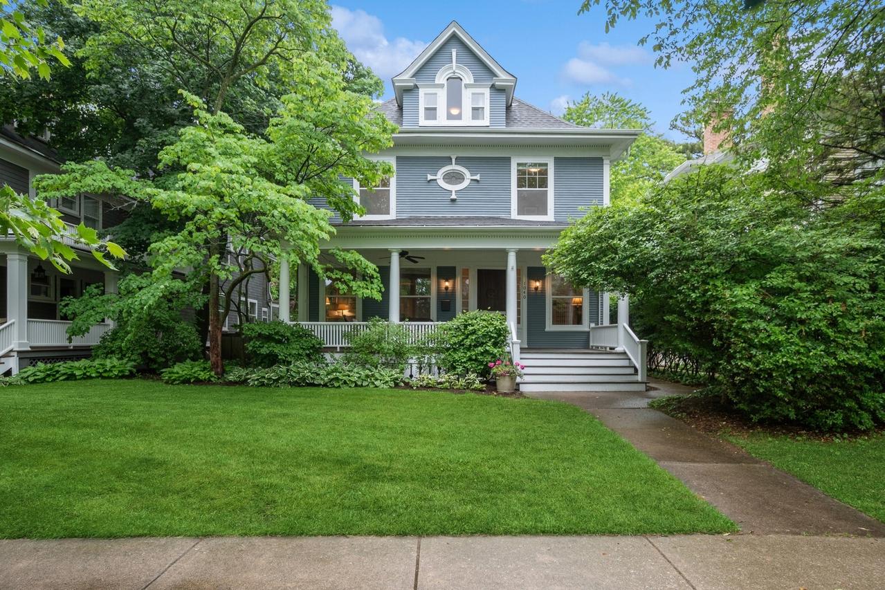 1040 Michigan Ave., Evanston, IL 60202