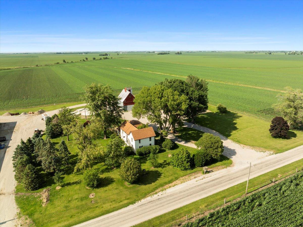 23875 E 00 N Rd., Cropsey, IL 61731