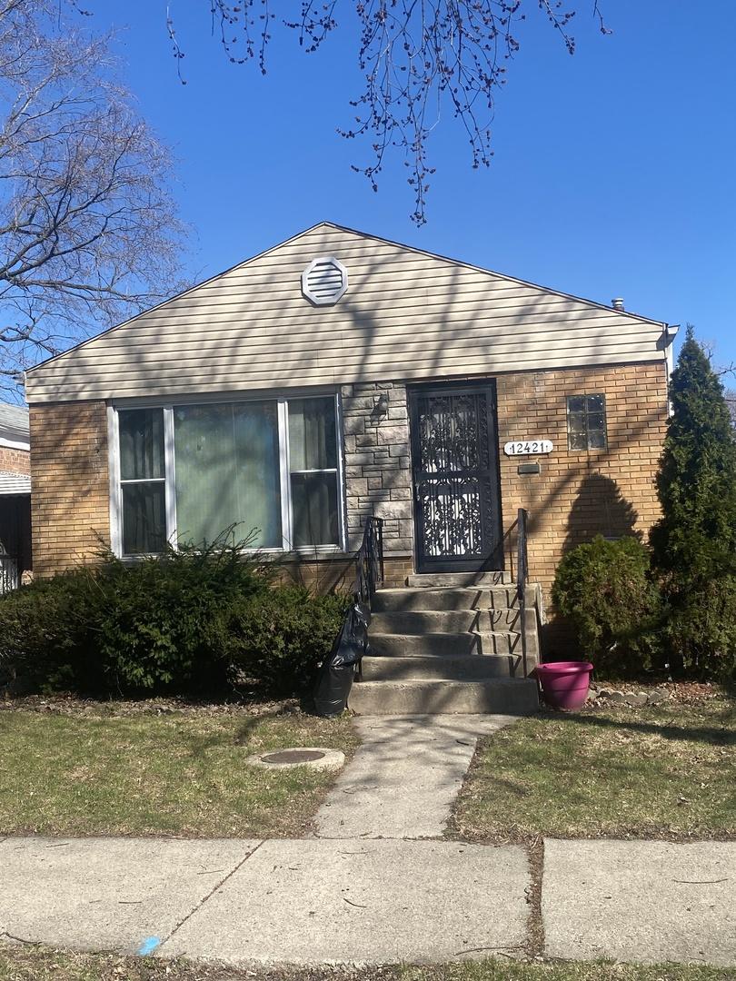 12421 S Honore St., Calumet Park, IL 60827