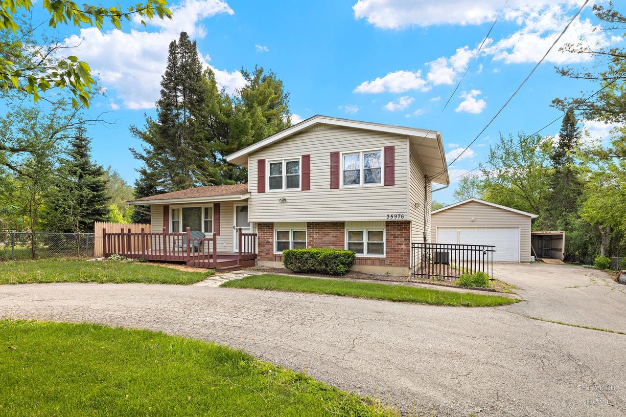 35976 N Fairfield Rd., Ingleside, IL 60041