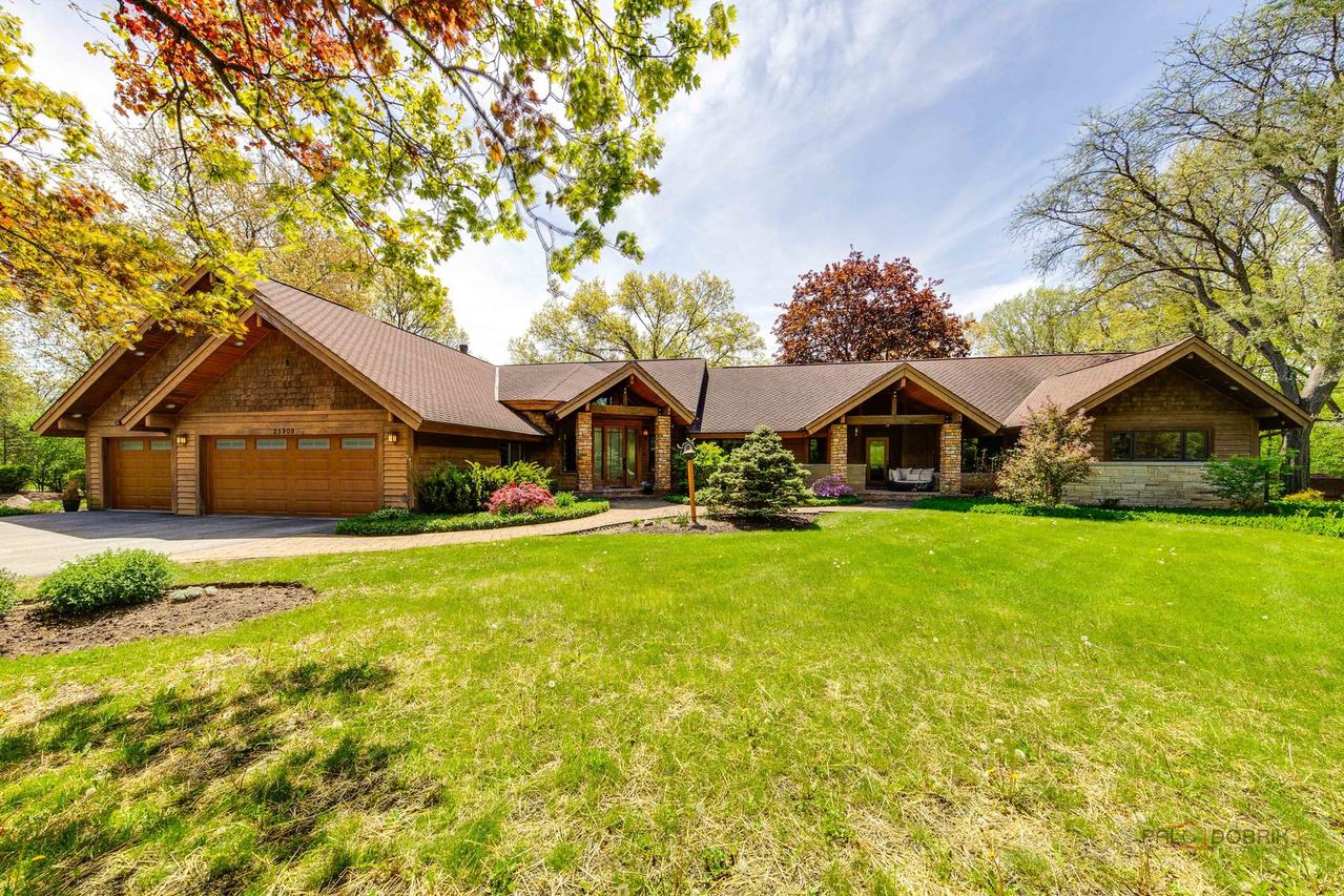25909 W Sunset Rd., Barrington, IL 60010
