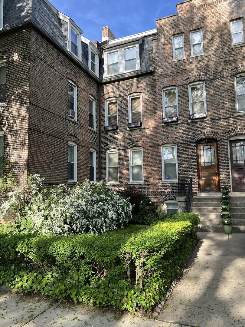 11333 S Langley Ave., Chicago, IL 60628