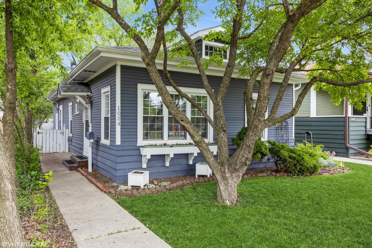 1024 S Taylor Ave., Oak Park, IL 60304