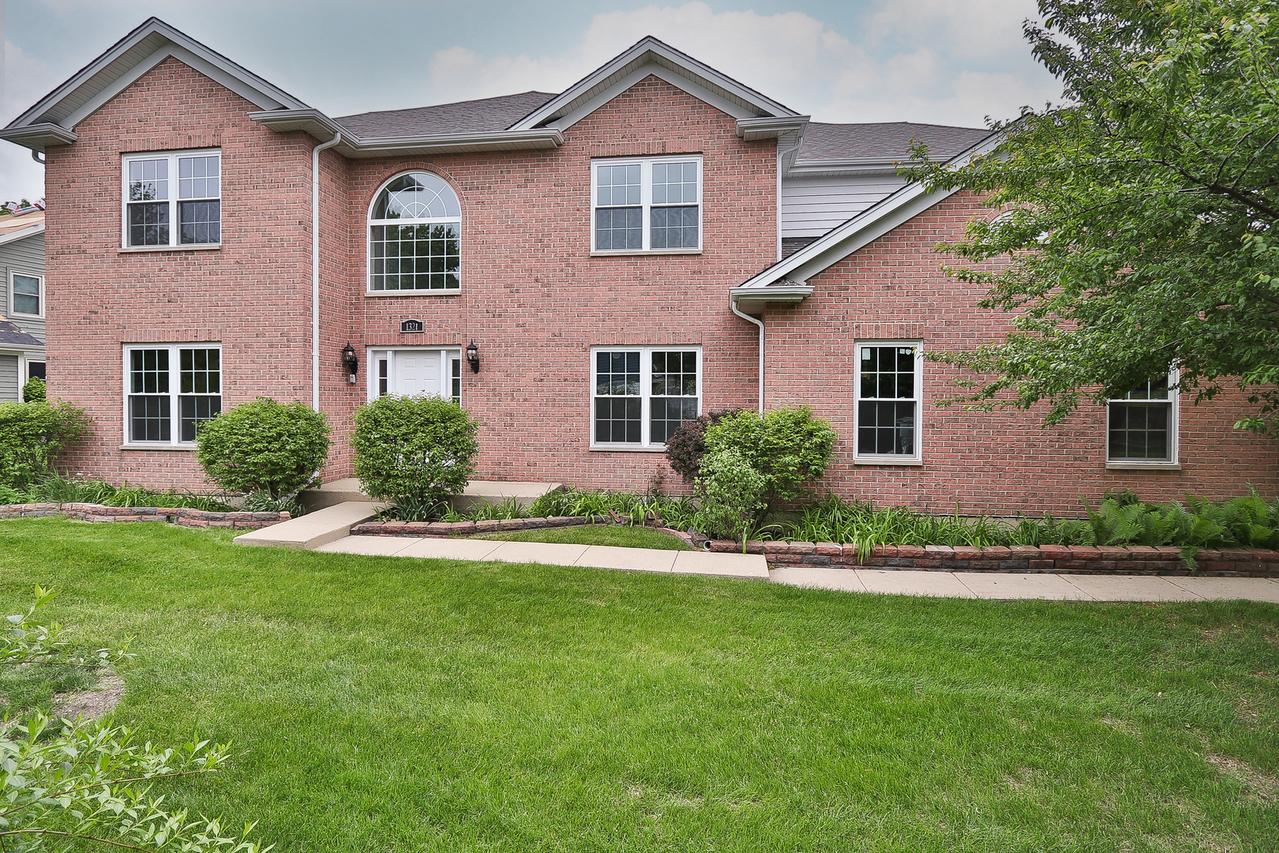 1321 Ivy Ln., Algonquin, IL 60102