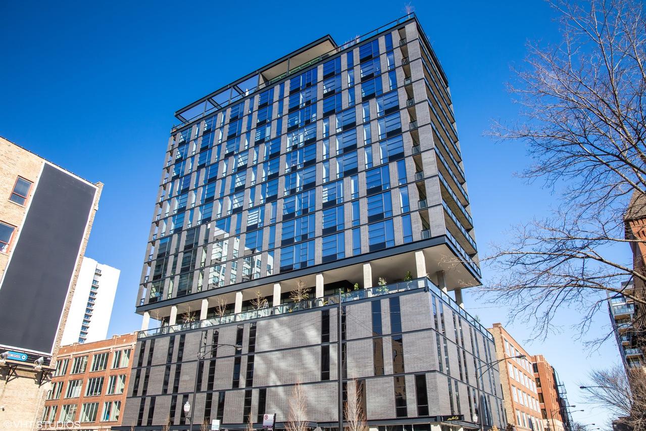 400 W Huron St. #1001, Chicago, IL 60654