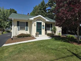 376 Douglas Ave., Crystal Lake, IL 60014