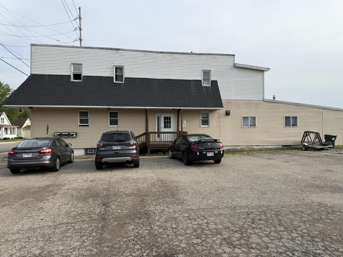 1951 St Vincents Ave., Lasalle, IL 61301