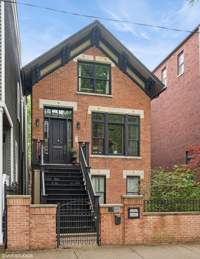 952 W Montana St., Chicago, IL 60614