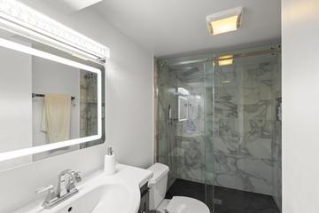 3907 New Haven Ave., Arlington Heights, IL 60004