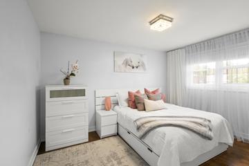 3907 New Haven Ave., Arlington Heights, IL 60004