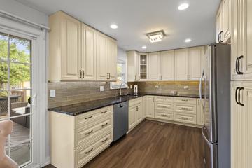 3907 New Haven Ave., Arlington Heights, IL 60004