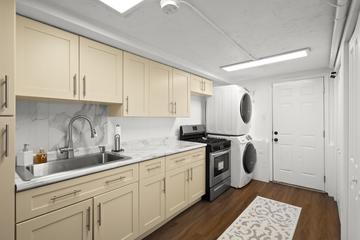 3907 New Haven Ave., Arlington Heights, IL 60004