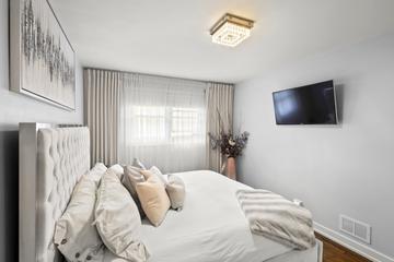 3907 New Haven Ave., Arlington Heights, IL 60004