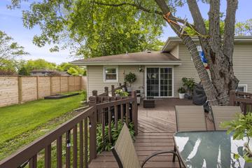 3907 New Haven Ave., Arlington Heights, IL 60004