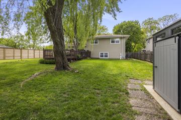 3907 New Haven Ave., Arlington Heights, IL 60004