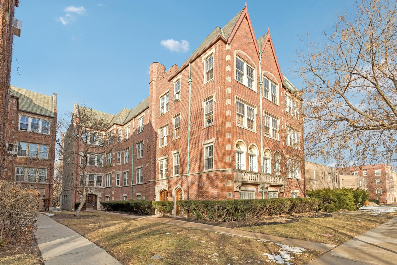 817 Brummel St. #2N, Evanston, IL 60202