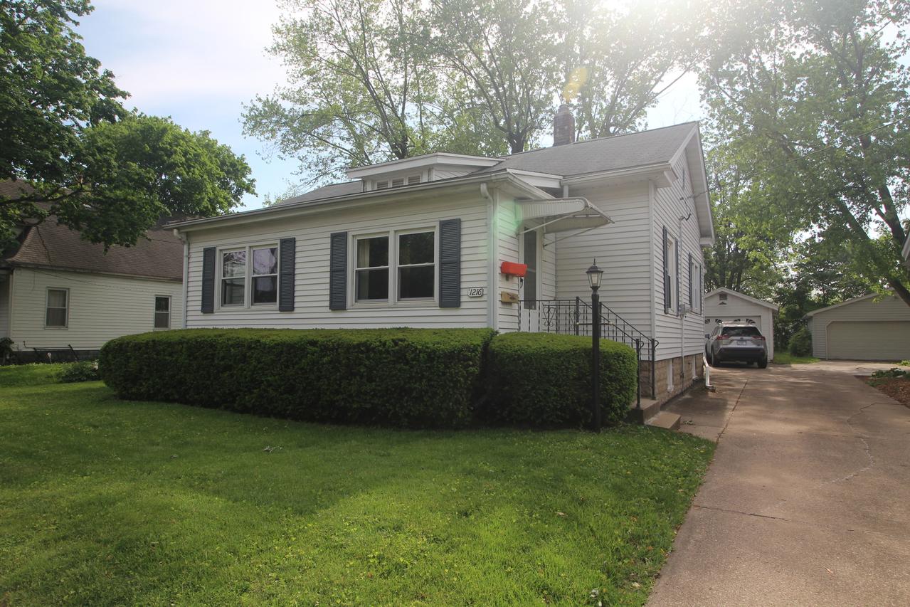 1216 Colton Ave., Bloomington, IL 61701