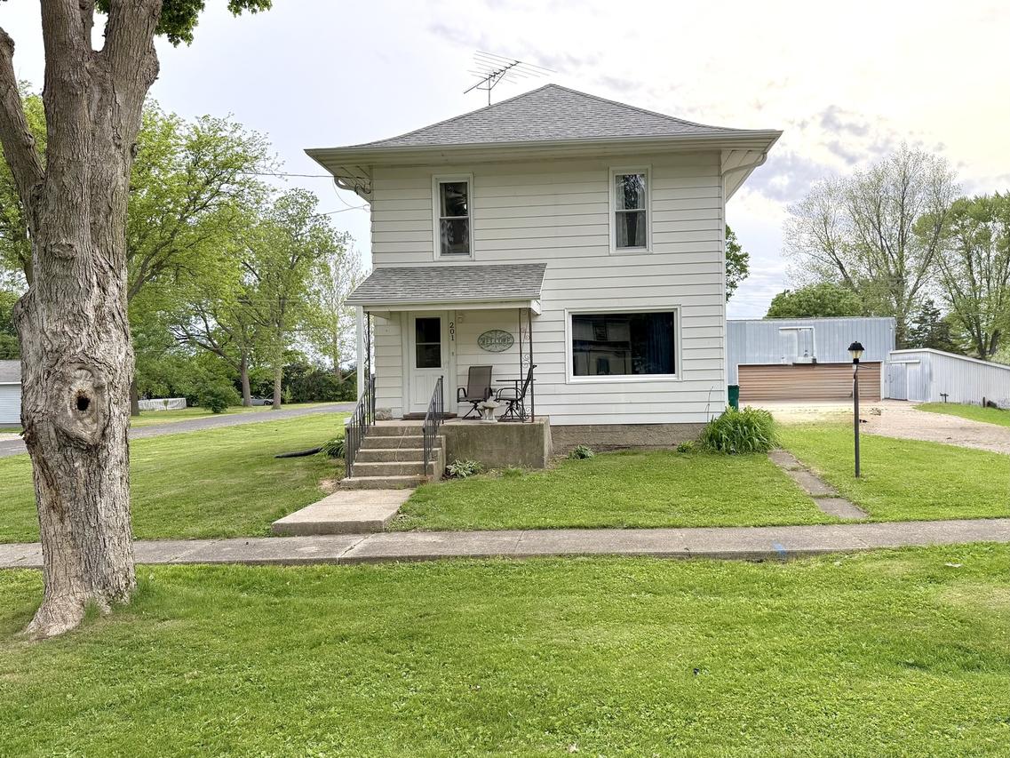 201 N Meyers Ave., Milledgeville, IL 61051